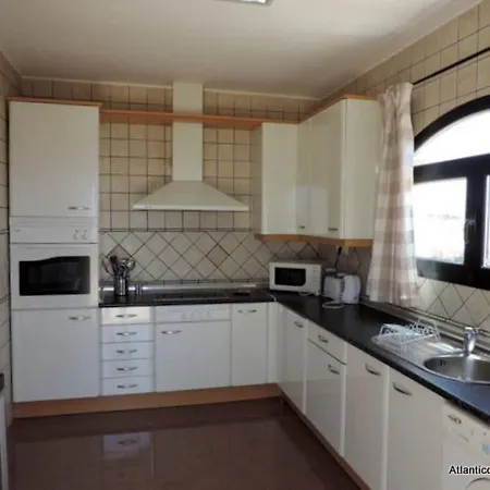 Riviera Park 10a- 1st Fl. - 2 Bed - Air Con- Wi-fi