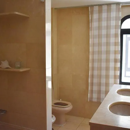 Riviera Park 10a- 1st Fl. - 2 Bed - Air Con- Wi-fi Apartment *